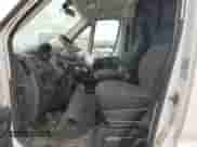 2016 Ram ProMaster Cargo с VIN 3C6TRVCG2GE127107, выставлен на аукционе Copart как лот 50260185 с пробегом 72 594 миль миль и Списание • Salvage title. История ставок и продаж доступна на DreamBid. Изображение 7.