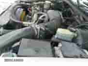1999 Chevrolet S-10 LS z VIN 1GCCS19XXX8167877, wystawiony jako IAAI lot #41557040 z przebiegiem 136 368 mil mil oraz . Historia ofert i sprzedaży dostępna na DreamBid. Obrazek 19.