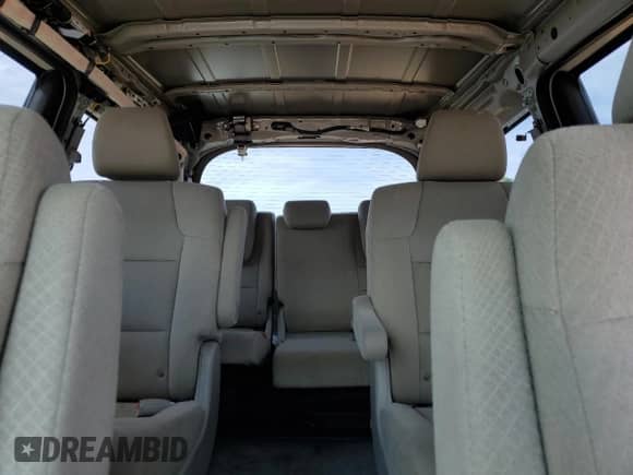 2015 Honda Odyssey LX z VIN 5FNRL5H29FB129947, wystawiony jako Copart lot #70269615 z przebiegiem 85 974 mil mil oraz Szkoda całkowita • Salvage title. Historia ofert i sprzedaży dostępna na DreamBid. Obrazek 10.