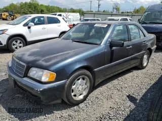 1998 Mercedes-Benz C 230/260/280/320 z VIN WDBHA23G1WA629062, wystawiony jako Copart lot #55343095 z przebiegiem 99 364 mil mil oraz Czysty tytuł • Clean title. Historia ofert i sprzedaży dostępna na DreamBid. Obrazek 1.