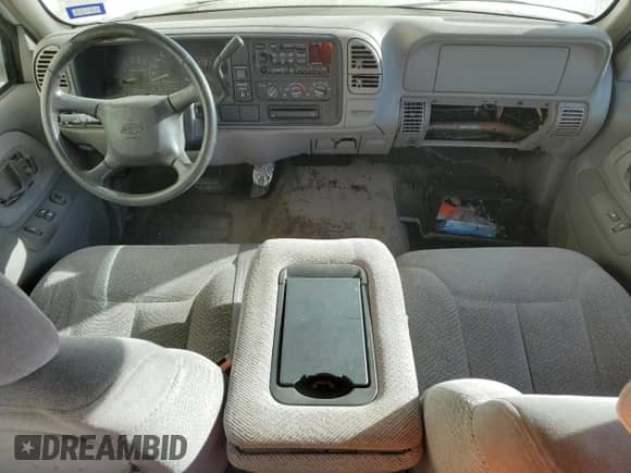 1999 Chevrolet Silverado 1500 with VIN 1GCEC19R2XR110722, listed as a Copart auction lot 82860594 with 326,724 mi miles and Salvage title. Bid and sale history available at DreamBid. Image 8.