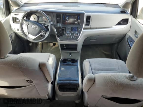 2015 Toyota Sienna LE AAS with VIN 5TDKK3DC4FS549795, listed as a Copart auction lot 71991125 with 133,771 mi miles and Salvage title. Bid and sale history available at DreamBid. Image 8.