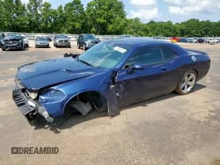2013 Dodge Challenger R/T z VIN 2C3CDYBT5DH684377, wystawiony jako Copart lot #68120395 z przebiegiem 69 369 mil mil oraz Czysty tytuł • Clean title. Historia ofert i sprzedaży dostępna na DreamBid. Obrazek 1.