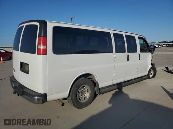 2013 Chevrolet Express Passenger LT с VIN 1GAZG1FG1D1182619, выставлен на аукционе Copart как лот 87401235 с пробегом 176 514 миль миль и Списание • Salvage title. История ставок и продаж доступна на DreamBid. Изображение 3.