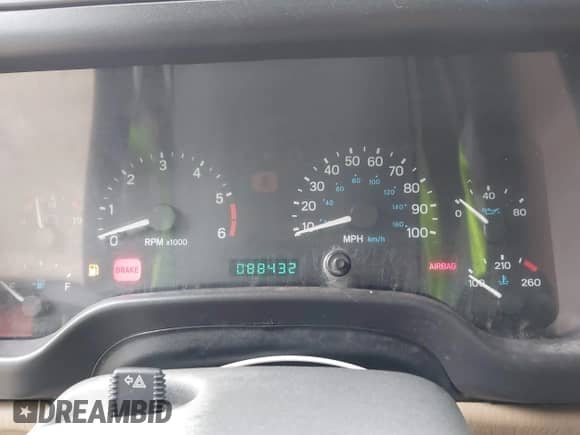 1999 Jeep Wrangler Sahara с VIN 1J4FY49S4XP469005, выставлен на аукционе IAAI как лот 43402804 с пробегом 88 432 миль миль и . История ставок и продаж доступна на DreamBid. Изображение 7.