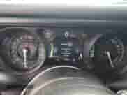 2025 Jeep Wrangler Sport S с VIN 1C4RJXN69SW513368, выставлен на аукционе Copart как лот 62882415 с пробегом 1 320 миль миль и Списание • Salvage title. История ставок и продаж доступна на DreamBid. Изображение 9.