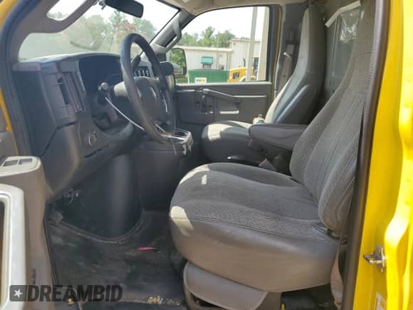 2021 Chevrolet Express Cargo с VIN 1GCWGAFP5M1174873, выставлен на аукционе Copart как лот 65430575 с пробегом 201 014 миль миль и Чистый • Clean title. История ставок и продаж доступна на DreamBid. Изображение 7.