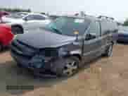2007 Chevrolet Uplander 1LT z VIN 1GNDV33W47D174863, wystawiony jako IAAI lot #43223207 z przebiegiem 224 752 mil mil oraz . Historia ofert i sprzedaży dostępna na DreamBid. Obrazek 2.