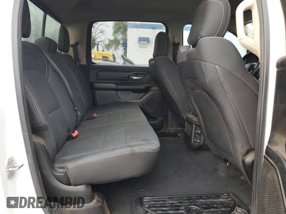 2019 Ram 1500 Tradesman z VIN 1C6SRFGTXKN612222, wystawiony jako Copart lot #61973495 z przebiegiem 189 389 mil mil oraz Szkoda całkowita • Salvage title. Historia ofert i sprzedaży dostępna na DreamBid. Obrazek 10.