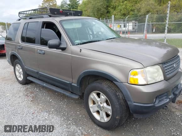 2003 Ford Explorer XLT с VIN 1FMZU73K83UA84238, выставлен на аукционе IAAI как лот 43381119 с пробегом 131 643 миль миль и . История ставок и продаж доступна на DreamBid. Изображение 1.