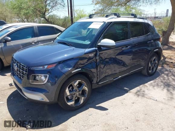 2025 Hyundai Venue SEL z VIN KMHRC8A37SU349878, wystawiony jako IAAI lot #42455326 z przebiegiem 1 755 mil mil oraz . Historia ofert i sprzedaży dostępna na DreamBid. Obrazek 17.