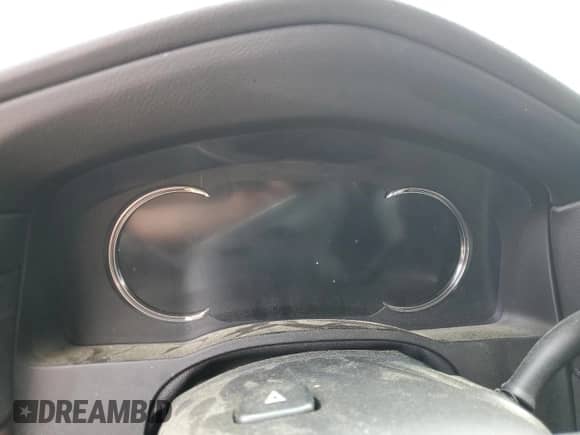 2017 Cadillac Escalade Luxury z VIN 1GYS4BKJ9HR197587, wystawiony jako Copart lot #53399435 z przebiegiem Nie podano mil oraz Czysty tytuł • Clean title. Historia ofert i sprzedaży dostępna na DreamBid. Obrazek 9.