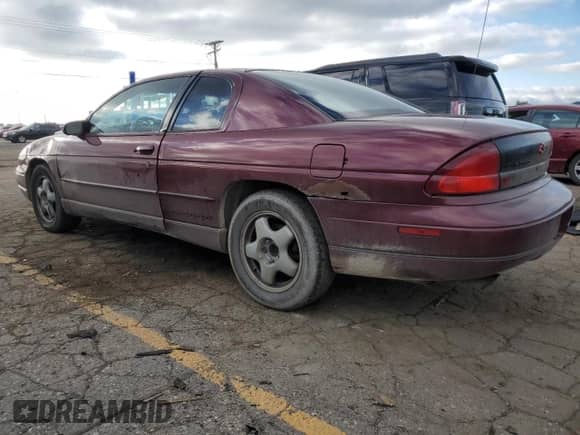 1996 Chevrolet Monte Carlo with VIN 2G1WX12X8T9238476, listed as a Copart auction lot 82139344 with 138,990 mi miles and Clean title. Bid and sale history available at DreamBid. Image 2.