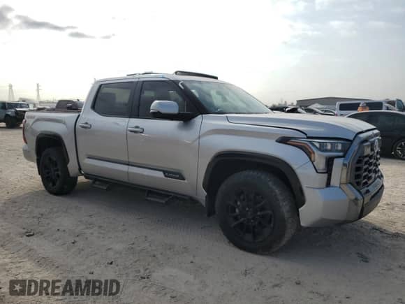 2024 Toyota Tundra Limited с VIN 5TFWA5DB1RX237925, выставлен на аукционе Copart как лот 86882275 с пробегом Не указан миль и Списание • Salvage title. История ставок и продаж доступна на DreamBid. Изображение 4.