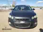 2015 Chevrolet Sonic LTZ with VIN 1G1JE6SB9F4109526, listed as a Copart auction lot 85760435 with 155,591 mi miles and Clean title. Bid and sale history available at DreamBid. Image 5.