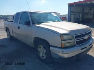 2006 Chevrolet Silverado 1500 LT1 с VIN 1GCEC19Z06Z213491, выставлен на аукционе IAAI как лот 43256296 с пробегом 378 360 миль миль и . История ставок и продаж доступна на DreamBid. Изображение 1.
