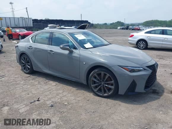 2024 Lexus IS 350 F Sport с VIN JTHGZ1E28R5033508, выставлен на аукционе IAAI как лот 42606657 с пробегом 15 382 миль миль и . История ставок и продаж доступна на DreamBid. Изображение 1.