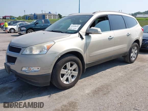 2010 Chevrolet Traverse 1LT с VIN 1GNLRFED7AJ230560, выставлен на аукционе IAAI как лот 42920691 с пробегом 145 675 миль миль и . История ставок и продаж доступна на DreamBid. Изображение 2.