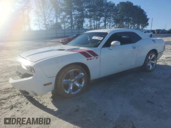 2014 Dodge Challenger R/T Plus with VIN 2C3CDYBT4EH154046, listed as a Copart auction lot 44773895 with 137,685 mi miles and Salvage title. Bid and sale history available at DreamBid. Image 1.