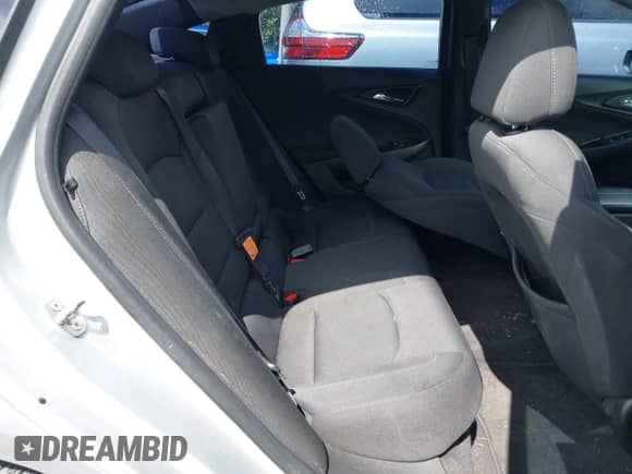 2016 Chevrolet Malibu LT z VIN 1G1ZE5ST3GF307594, wystawiony jako IAAI lot #42651949 z przebiegiem 108 369 mil mil oraz . Historia ofert i sprzedaży dostępna na DreamBid. Obrazek 8.