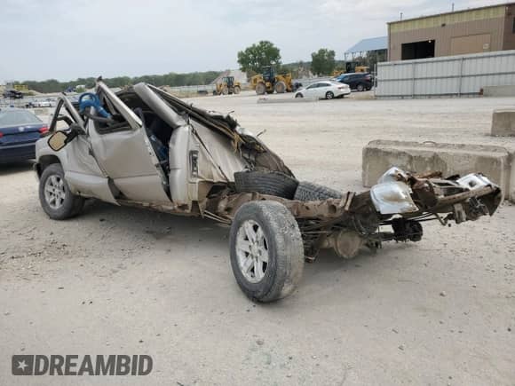 2004 Chevrolet Silverado 1500 LT с VIN 1GCEK19T24E285585, выставлен на аукционе Copart как лот 72052795 с пробегом Не указан миль и Списание • Salvage title. История ставок и продаж доступна на DreamBid. Изображение 2.