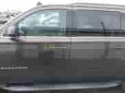 2015 Chevrolet Suburban LT с VIN 1GNSKJKC1FR203524, выставлен на аукционе IAAI как лот 42592691 с пробегом 150 216 миль миль и . История ставок и продаж доступна на DreamBid. Изображение 14.