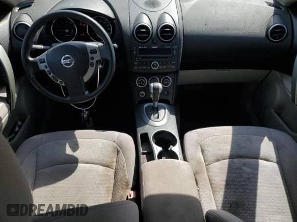 2010 Nissan Rogue SL z VIN JN8AS5MTXAW506972, wystawiony jako Copart lot #84960125 z przebiegiem 134 125 mil mil oraz Szkoda całkowita • Salvage title. Historia ofert i sprzedaży dostępna na DreamBid. Obrazek 8.