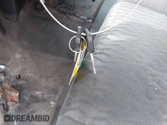 2018 Chevrolet Tahoe Commercial z VIN 1GNLCDEC4JR223676, wystawiony jako IAAI lot #43327555 z przebiegiem 208 566 mil mil oraz . Historia ofert i sprzedaży dostępna na DreamBid. Obrazek 11.