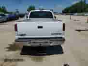 2003 Chevrolet S-10 LS with VIN 1GCCS14H638183617, listed as a Copart auction lot 63517945 with 178,611 mi miles and Clean title. Bid and sale history available at DreamBid. Image 6.