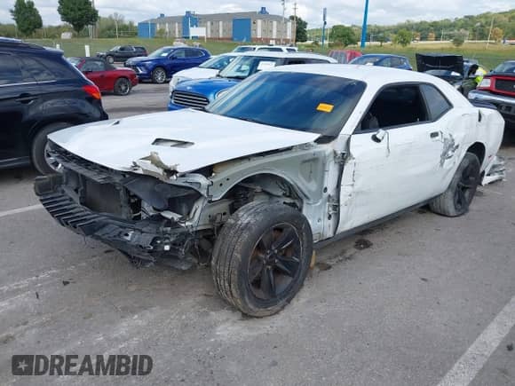 2015 Dodge Challenger SXT z VIN 2C3CDZAG0FH718836, wystawiony jako IAAI lot #43299021 z przebiegiem 133 816 mil mil oraz . Historia ofert i sprzedaży dostępna na DreamBid. Obrazek 2.