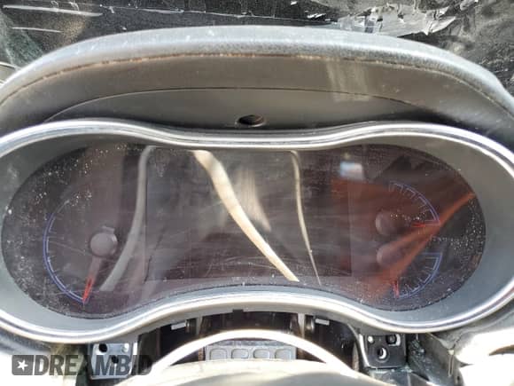 2015 Jeep Grand Cherokee SRT z VIN 1C4RJFDJ9FC792067, wystawiony jako Copart lot #64245195 z przebiegiem Nie podano mil oraz Czysty tytuł • Clean title. Historia ofert i sprzedaży dostępna na DreamBid. Obrazek 9.