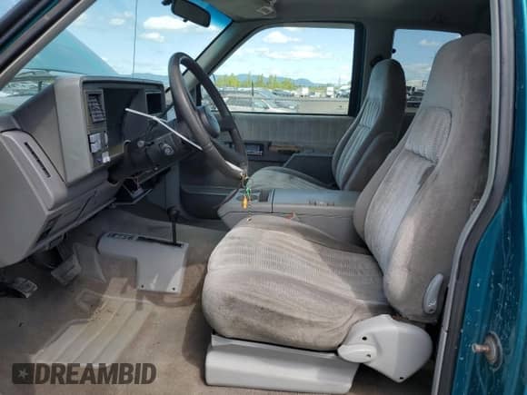 1994 GMC Sierra 1500 с VIN 1GTEK19K7RE564545, выставлен на аукционе Copart как лот 59007525 с пробегом 210 044 миль миль и Списание • Salvage title. История ставок и продаж доступна на DreamBid. Изображение 7.