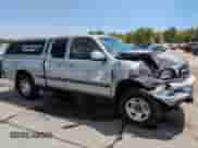 2002 Toyota Tundra SR5 z VIN 5TBRN34192S289613, wystawiony jako Copart lot #67568735 z przebiegiem 226 893 mil mil oraz Szkoda całkowita • Salvage title. Historia ofert i sprzedaży dostępna na DreamBid. Obrazek 4.