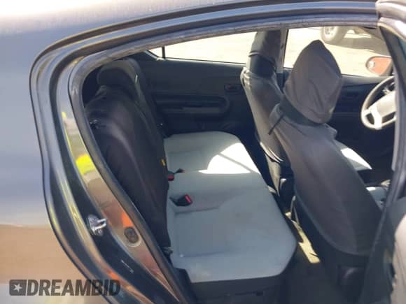 2015 Toyota Prius One z VIN JTDKDTB38F1111002, wystawiony jako IAAI lot #43250745 z przebiegiem 229 161 mil mil oraz . Historia ofert i sprzedaży dostępna na DreamBid. Obrazek 8.