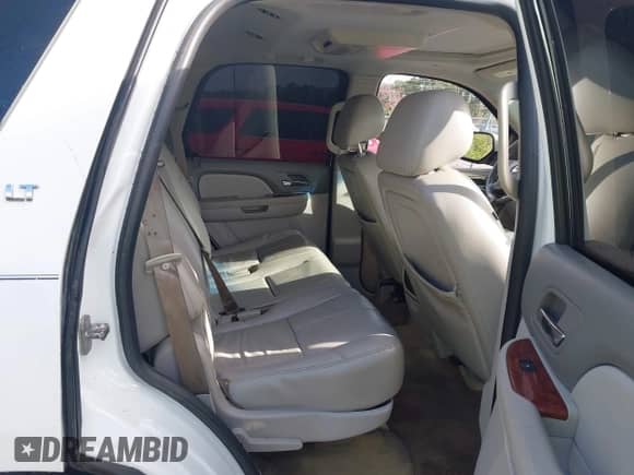 2014 Chevrolet Tahoe LT с VIN 1GNSCBE0XER199816, выставлен на аукционе IAAI как лот 43352185 с пробегом 179 889 миль миль и . История ставок и продаж доступна на DreamBid. Изображение 8.