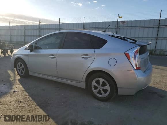 2012 Toyota Prius One с VIN JTDKN3DU4C5535753, выставлен на аукционе Copart как лот 84758325 с пробегом 224 561 миль миль и Списание • Salvage title. История ставок и продаж доступна на DreamBid. Изображение 2.