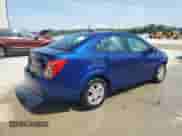 2012 Chevrolet Sonic LS с VIN 1G1JA5SH3C4197625, выставлен на аукционе Copart как лот 68454525 с пробегом 175 440 миль миль и Списание • Salvage title. История ставок и продаж доступна на DreamBid. Изображение 3.