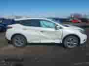 2018 Nissan Murano SV z VIN 5N1AZ2MH7JN139502, wystawiony jako IAAI lot #42038269 z przebiegiem 43 291 mil mil oraz . Historia ofert i sprzedaży dostępna na DreamBid. Obrazek 13.