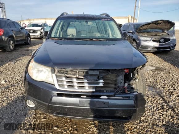 2011 Subaru Forester X Limited z VIN JF2SHBFC8BH762271, wystawiony jako Copart lot #49983265 z przebiegiem 131 908 mil mil oraz Szkoda całkowita • Salvage title. Historia ofert i sprzedaży dostępna na DreamBid. Obrazek 5.