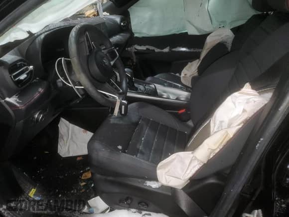 2024 Dodge Hornet R/T z VIN ZACPDFCW6R3A15395, wystawiony jako Copart lot #86581544 z przebiegiem Nie podano mil oraz Szkoda całkowita • Salvage title. Historia ofert i sprzedaży dostępna na DreamBid. Obrazek 7.