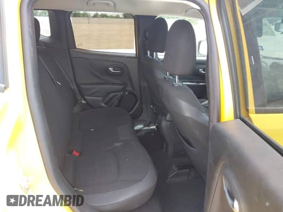 2017 Jeep Renegade Latitude с VIN ZACCJABB9HPG35478, выставлен на аукционе IAAI как лот 42576406 с пробегом 95 518 миль миль и . История ставок и продаж доступна на DreamBid. Изображение 8.
