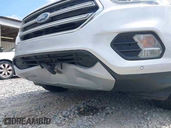 2017 Ford Escape Titanium с VIN 1FMCU0JD7HUA19017, выставлен на аукционе IAAI как лот 42924966 с пробегом 160 432 миль миль и . История ставок и продаж доступна на DreamBid. Изображение 6.