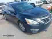 2015 Nissan Altima S z VIN 1N4AL3AP0FC424008, wystawiony jako IAAI lot #42912163 z przebiegiem 181 581 mil mil oraz . Historia ofert i sprzedaży dostępna na DreamBid. Obrazek 1.