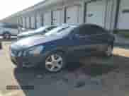 2013 Volvo S60 T5 с VIN YV1612FHXD2197666, выставлен на аукционе Copart как лот 85134815 с пробегом 209 347 миль миль и Списание • Salvage title. История ставок и продаж доступна на DreamBid. Изображение 1.