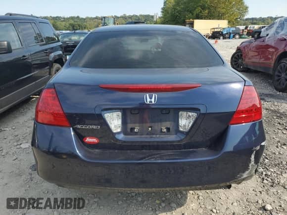 2007 Honda Accord VP с VIN 1HGCM55137A050557, выставлен на аукционе Copart как лот 71431374 с пробегом 195 700 миль миль и Списание • Salvage title. История ставок и продаж доступна на DreamBid. Изображение 6.