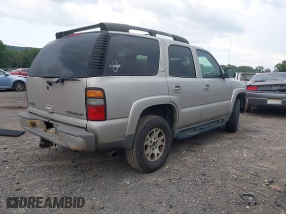 2005 Chevrolet Tahoe Z71 z VIN 1GNEK13T45R102844, wystawiony jako IAAI lot #42680575 z przebiegiem 366 427 mil mil oraz . Historia ofert i sprzedaży dostępna na DreamBid. Obrazek 4.