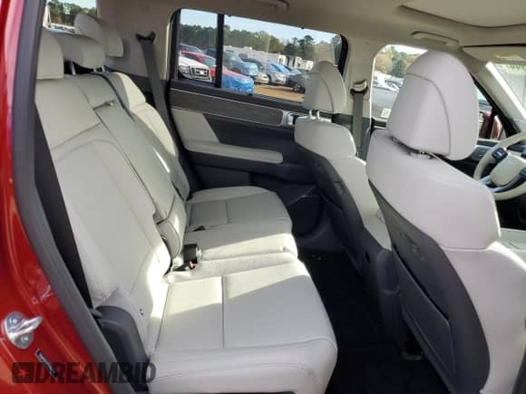 2024 Hyundai Santa Fe Limited с VIN 5NMP34G18RH004984, выставлен на аукционе Copart как лот 84251944 с пробегом 3 359 миль миль и Списание • Salvage title. История ставок и продаж доступна на DreamBid. Изображение 11.