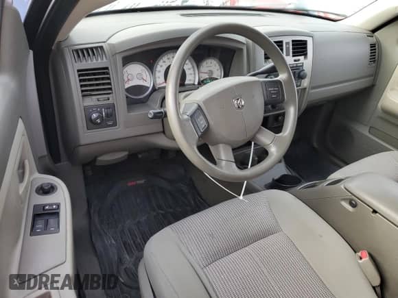 2007 Dodge Dakota SLT с VIN 1D7HW42PX7S138328, выставлен на аукционе Copart как лот 84390095 с пробегом 98 279 миль миль и Списание • Salvage title. История ставок и продаж доступна на DreamBid. Изображение 8.