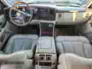 2002 Cadillac Escalade z VIN 1GYEC63T52R307405, wystawiony jako Copart lot #85707005 z przebiegiem 229 354 mil mil oraz Szkoda całkowita • Salvage title. Historia ofert i sprzedaży dostępna na DreamBid. Obrazek 8.
