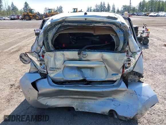 2015 Nissan Note SV z VIN 3N1CE2CP8FL387141, wystawiony jako IAAI lot #42407924 z przebiegiem 216 756 mil mil oraz . Historia ofert i sprzedaży dostępna na DreamBid. Obrazek 6.